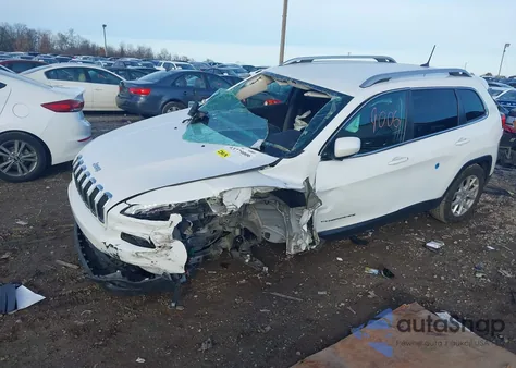 2016 Jeep Cherokee Latitude z USA, uszkodzony, nr VIN 1C4PJMCS7GW155359